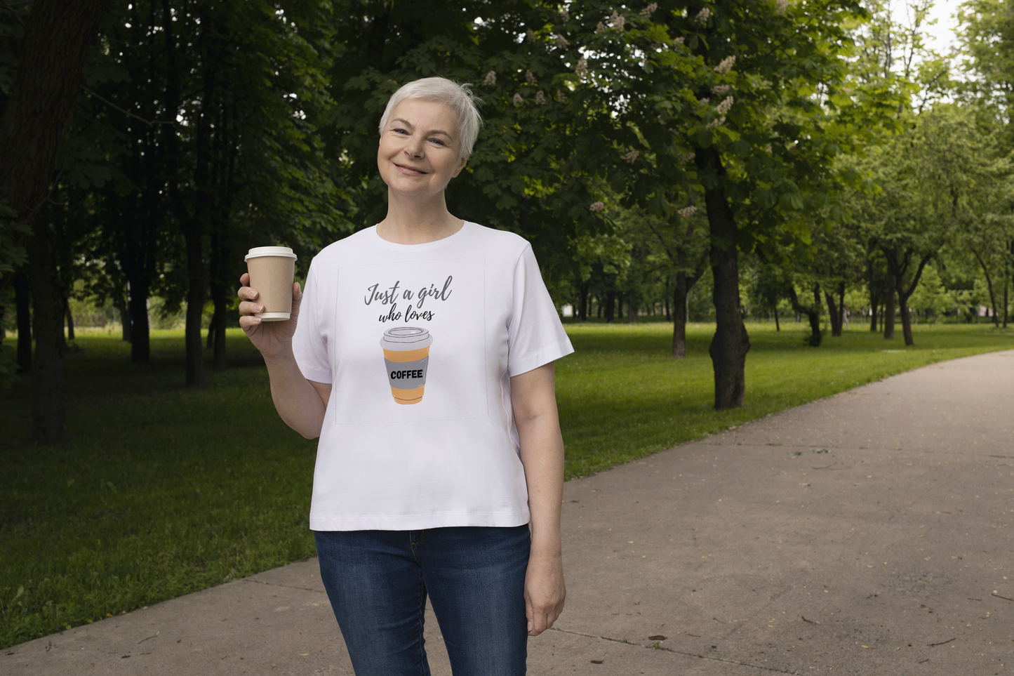 Unisex t-shirt Girl Loves Coffee